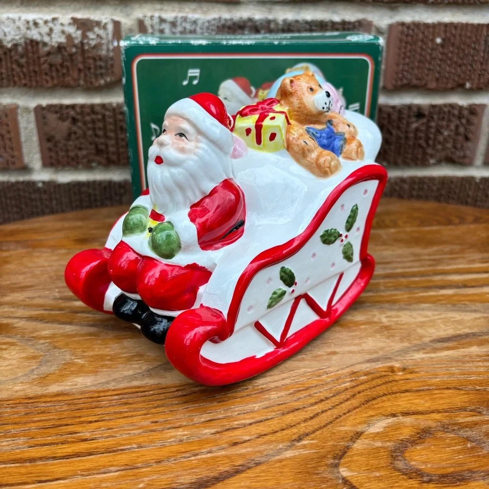 Vintage Christmas Santa Claus Sleigh Musical Box Taiwan Original Box